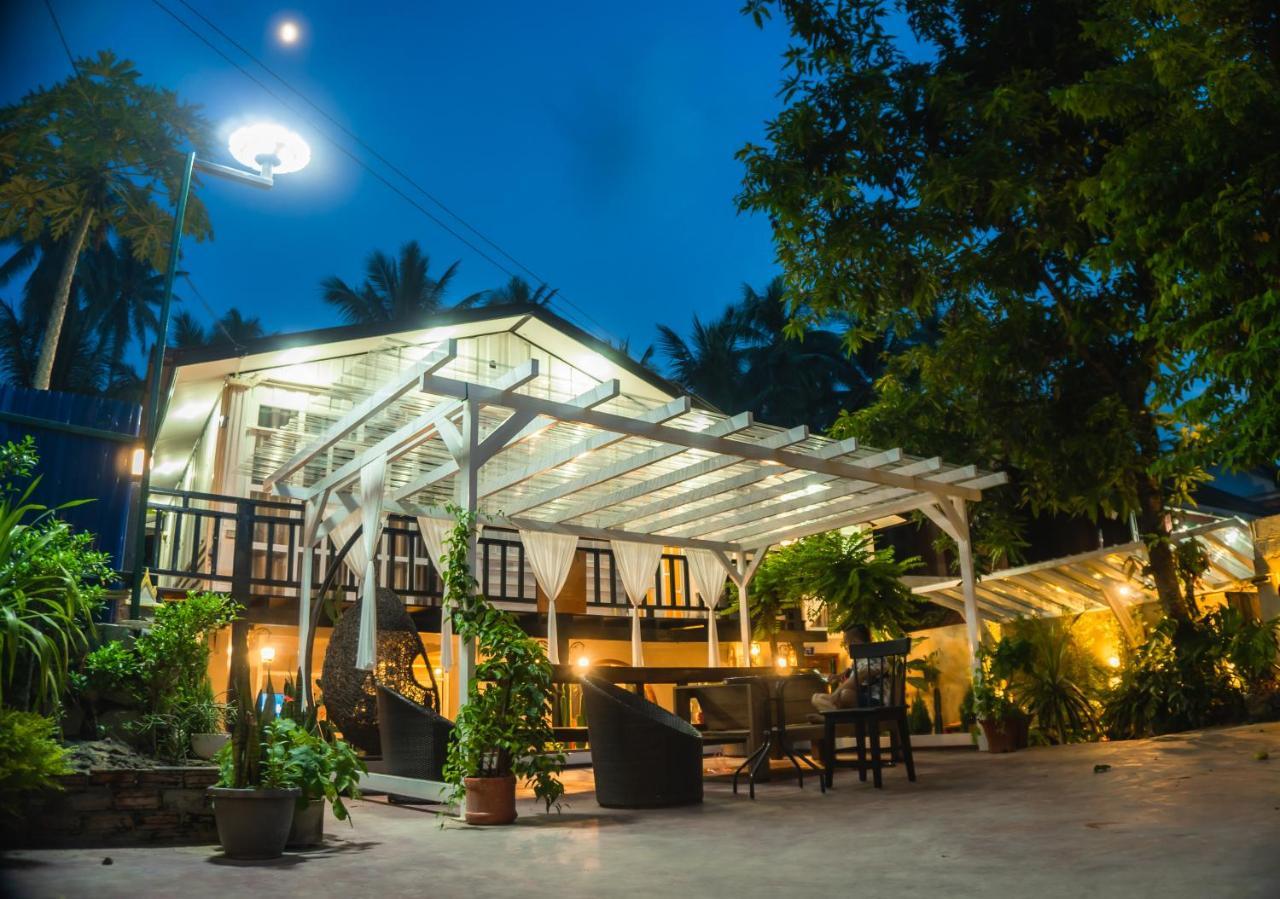 La Casa De Jardin Hostel Luang Prabang Exterior photo
